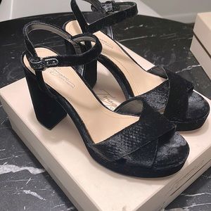 Imagine Vince Camuto Platform sandals